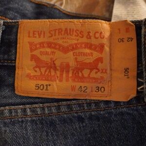 Mens Levi 501 Jeans 42x30